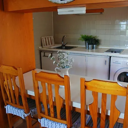 Primavera Pool * 阿罗纳